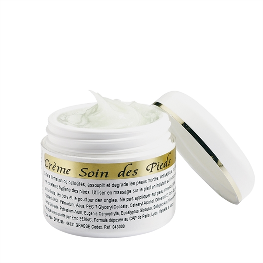 Soin de nuit des pieds : Chaussettes ou crème