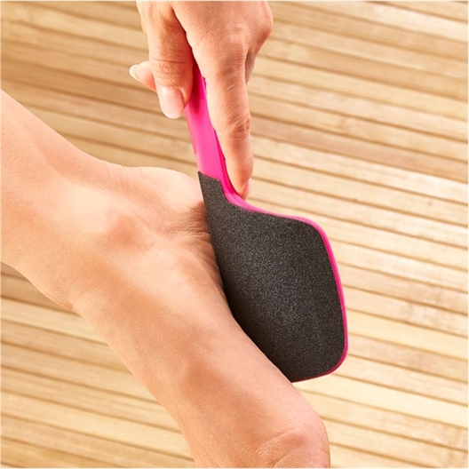 Râpe incurvée pour pieds rose