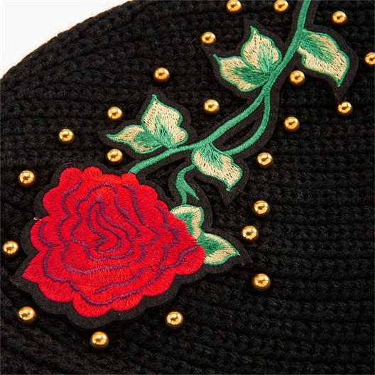 Bonnet motif roses