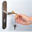 Lot de 2 porte-clefs évite-contamination